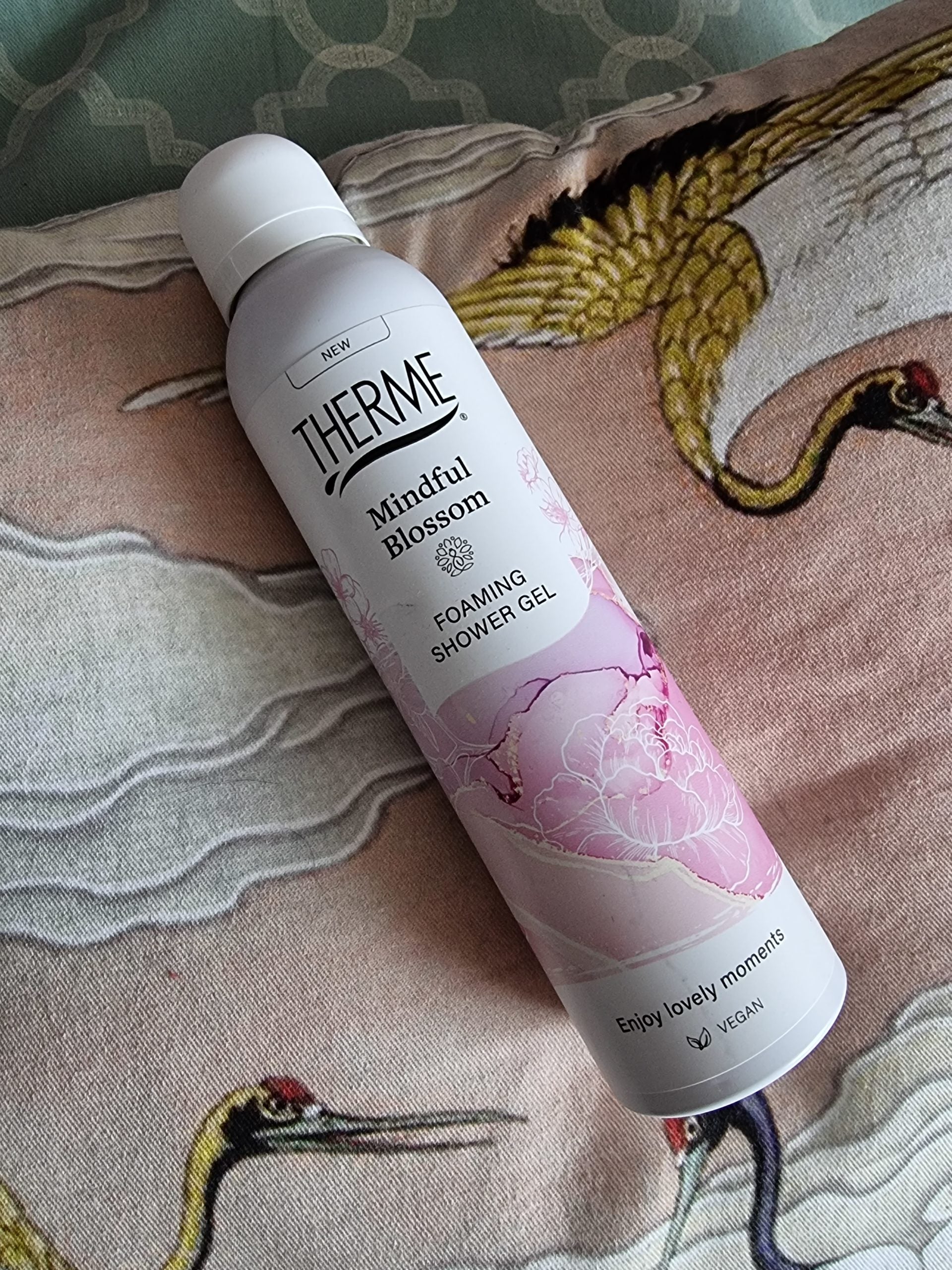 THERME MINDFUL BLOSSOM DRĖKINANTIS DUŠO ALIEJUS, 250 ml