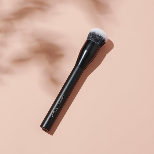 INIKA ORGANIC KIRSTAS KABUKI SUKŠĶIS